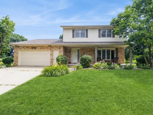 2751 Cleveland Dr, Ames, IA 50010
