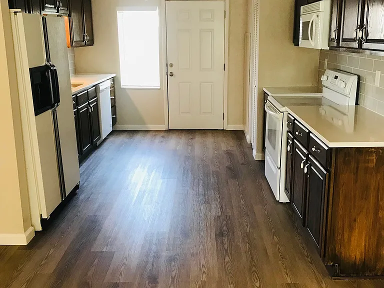 5015 Santee St — Photo 2