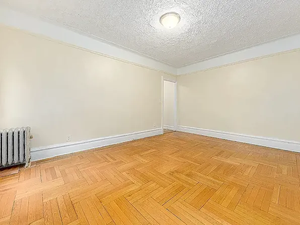 119-21 Metropolitan Avenue image 1 of 5