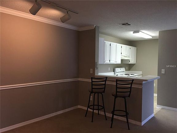 5th image of 1949 Summer Club Dr APT 305