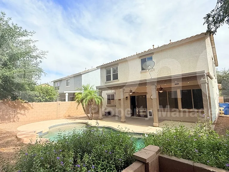 2950 E Dublin St — Photo 28