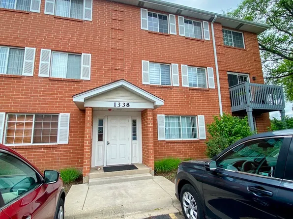 1338 S Lorraine Rd APT A, Wheaton, IL 60189