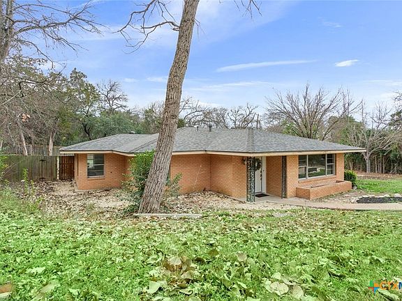 4th image of 3213 W Avenue T
