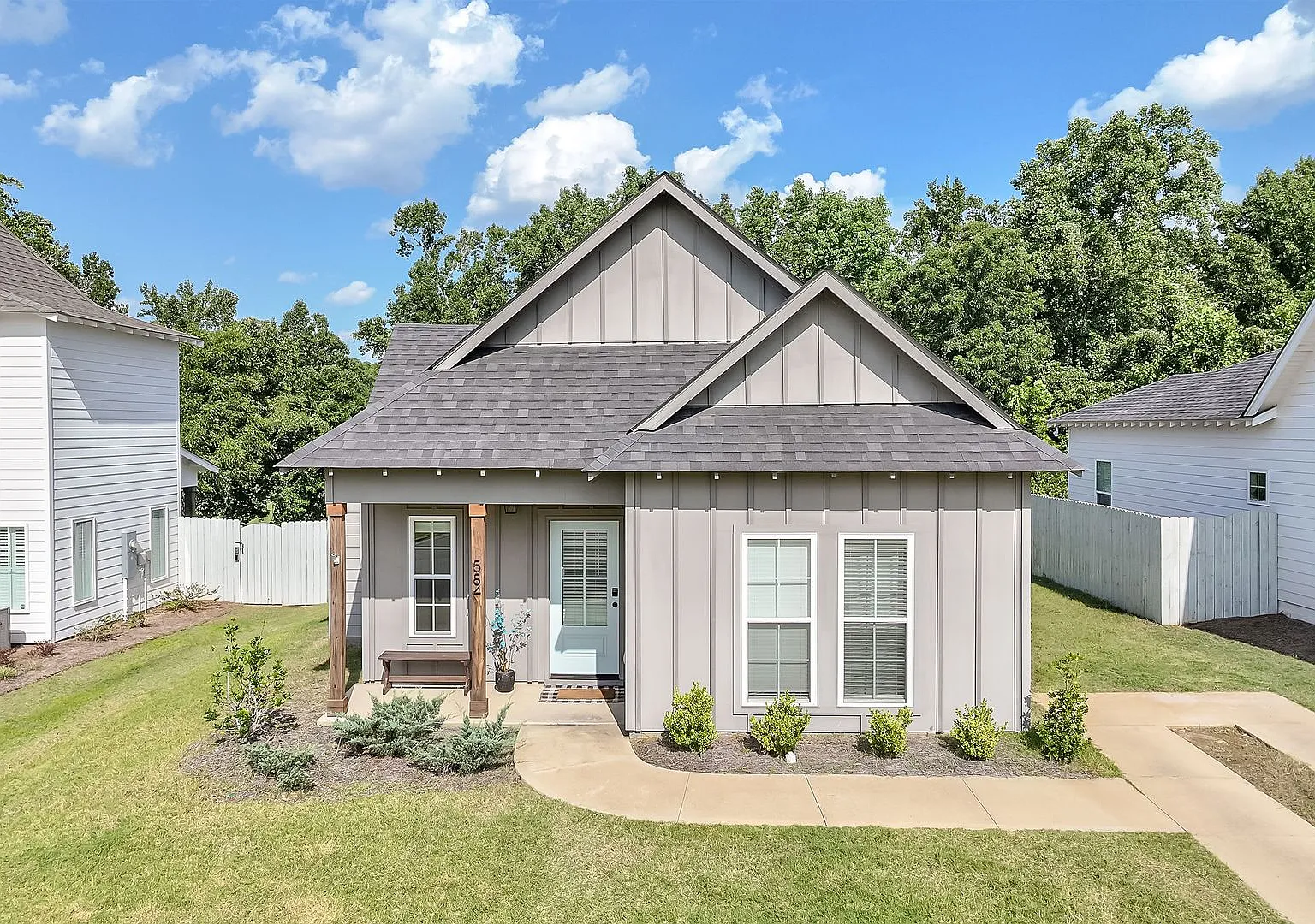 584 Piper Avenue - 3 Bedroom Cottage House in Auburn, AL — Photo 2