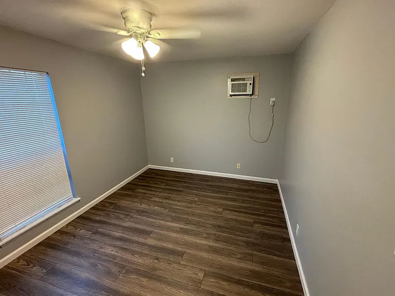 4807 Castle Pnes — Photo 10