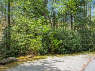 205 Hickory Drive, Sapphire, NC 28774