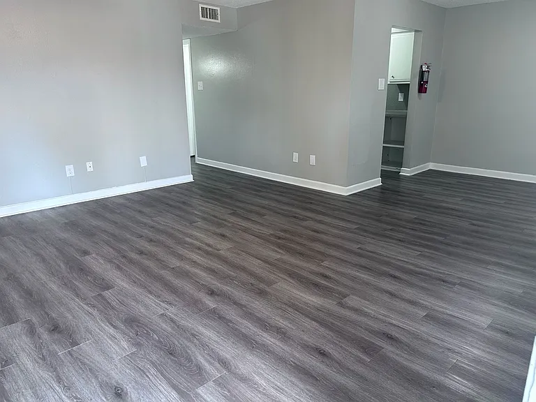 McIntyre Apartments — Photo 53