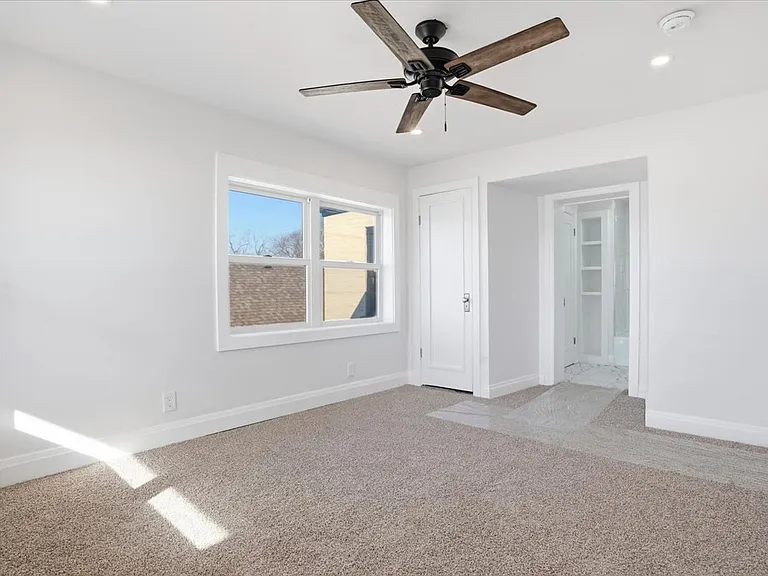 297 E Lakeview Ave #0 — Photo 36
