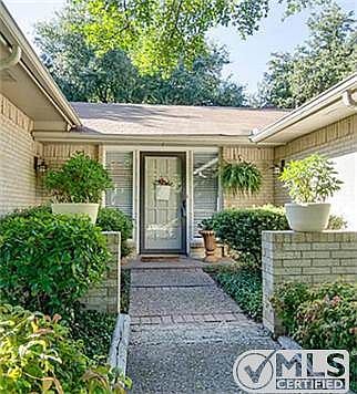 2nd image of 6638 Hillwood Ln