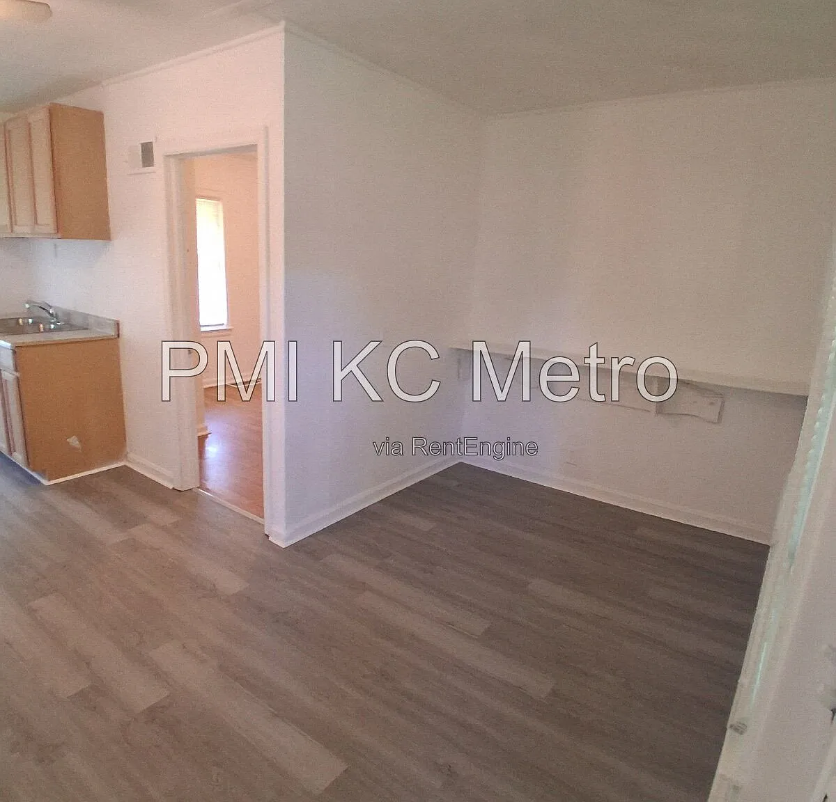 1 bed, 1.0 bath, 500 sqft, $700 — Photo 2