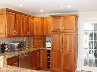 61 Ashton Dr, Morrisonville, NY 12962