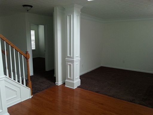 2nd image of 5102 Hickory Cir