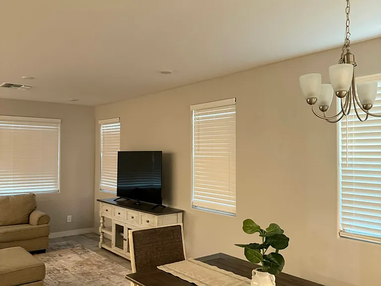 10013 E Trent Ave — Photo 13