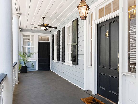 4th image of 100 Queen St