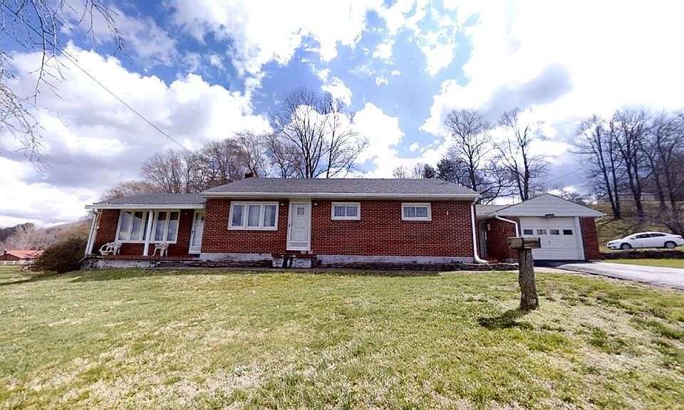 1st image of 89 Delano Ln