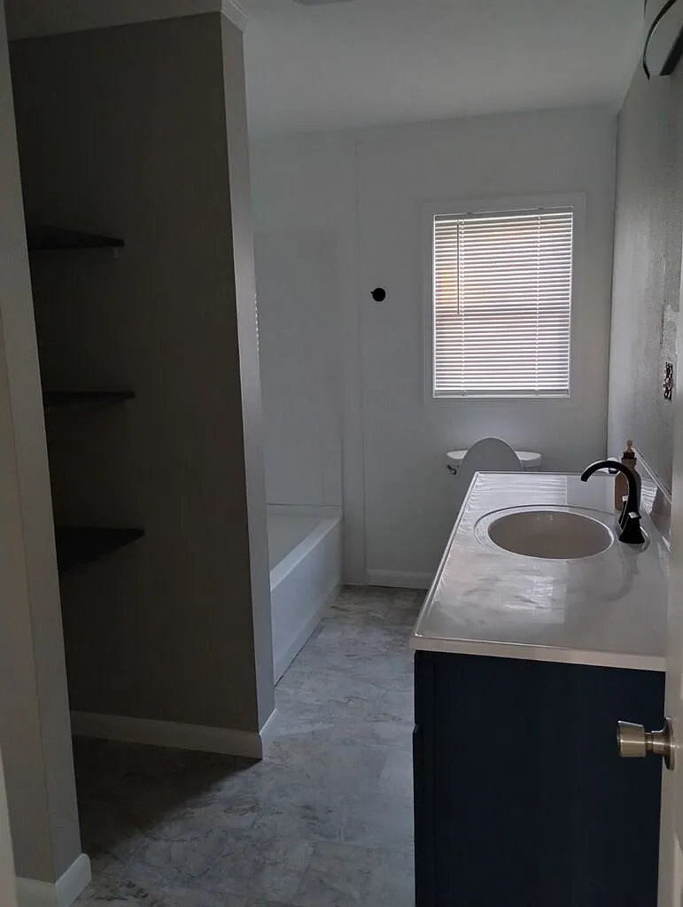 1 bed, 1.0 bath, $850 — Photo 4