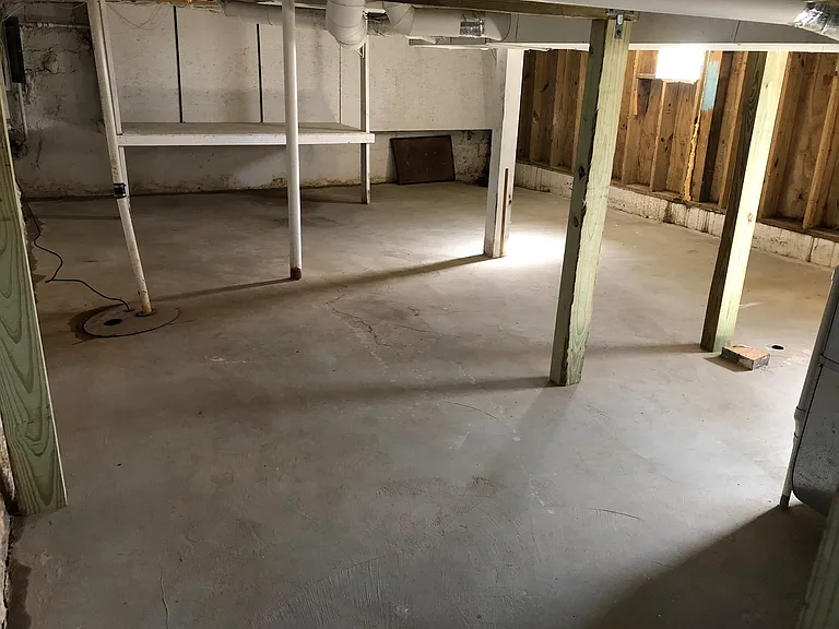 312 N Forbes St — Photo 8