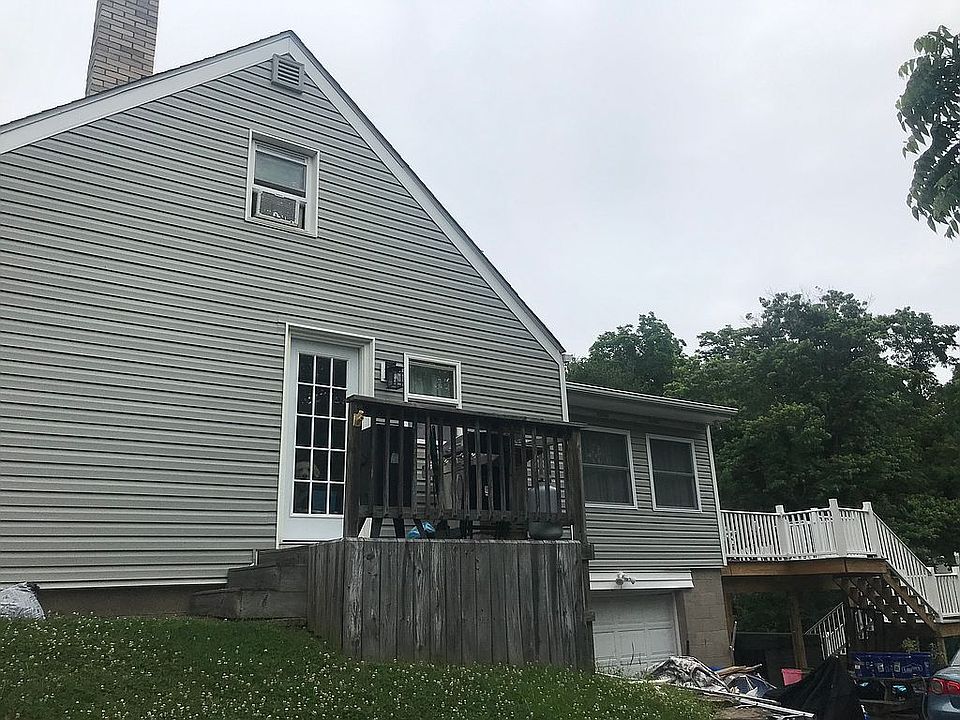 2nd image of 6211 Pleasant St
