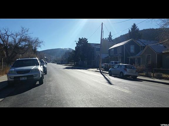4th image of 1102 Park Ave