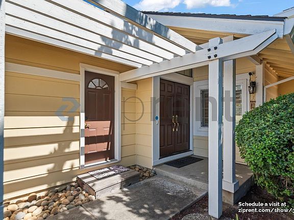 3rd image of 10320 Lockwood Dr