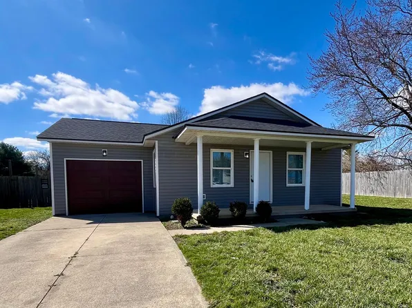142 McDowell St, Bloomingburg, OH 43106