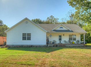 15718 Locust Rd, Carthage, MO 64836