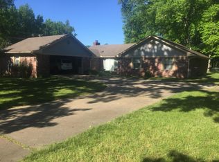4 Bakers Spring Rd, Russellville, AR 72802