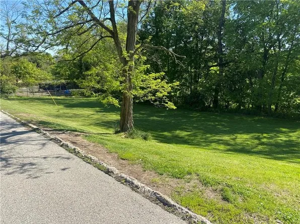 310 Vondera St, Homestead, PA 15120