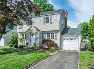 56 Lunn Ave, Bergenfield, NJ 07621