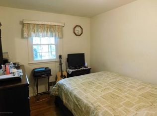 21 Elm St, Jackson, NJ