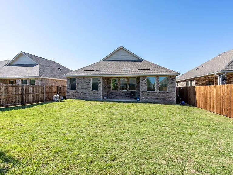 1713 Lake Grove Dr — Photo 27