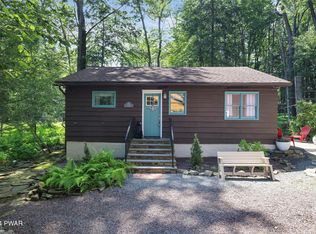 1449 Lakeland Dr, Lake Ariel, PA 18436