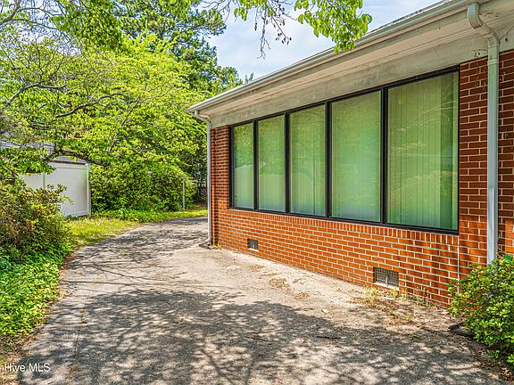 5th image of 321 Richmond Road