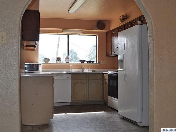 5th image of 4121 Half Moon Cir