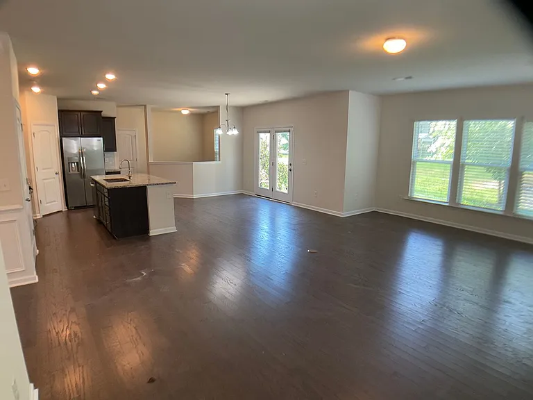 2109 Turling Way — Photo 3