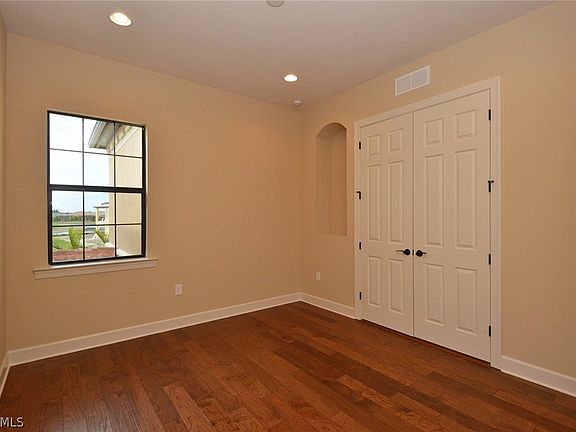 4th image of 12062 Covent Gardens Ct #1303