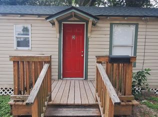 416 E Plantation Dr APT 3, Clute, TX 77531
