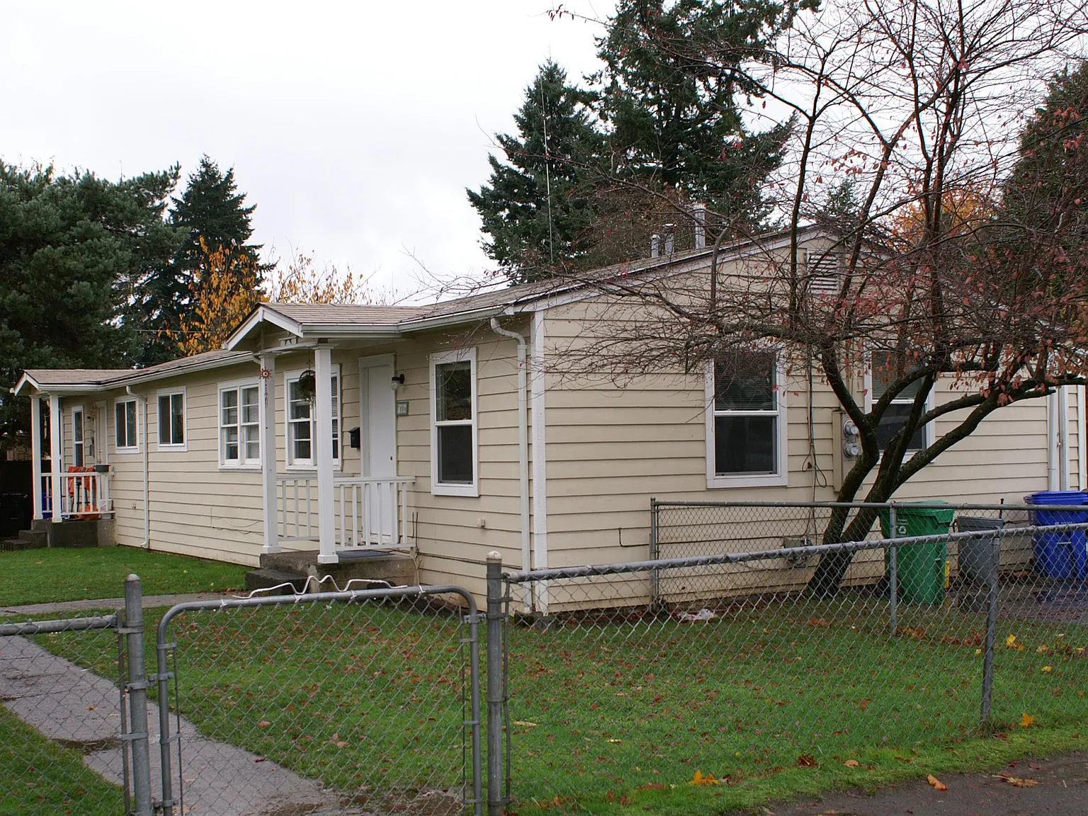 3 bed, 800 sqft, $1,800 — Photo 2