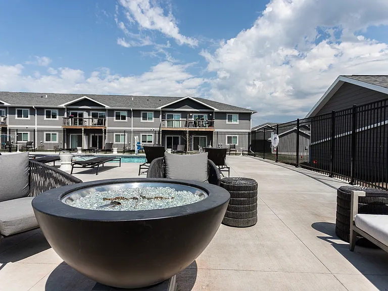 Sawyer Pointe — Photo 24