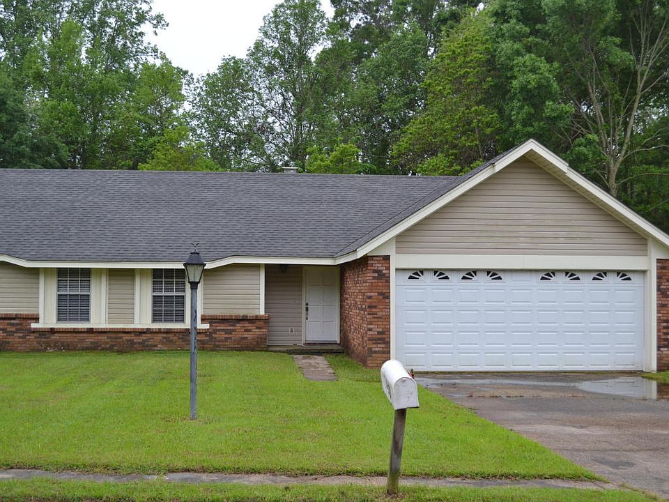 1st image of 50 Clairmont Cir
