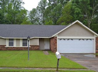 50 Clairmont Cir, Laurel, MS 39440