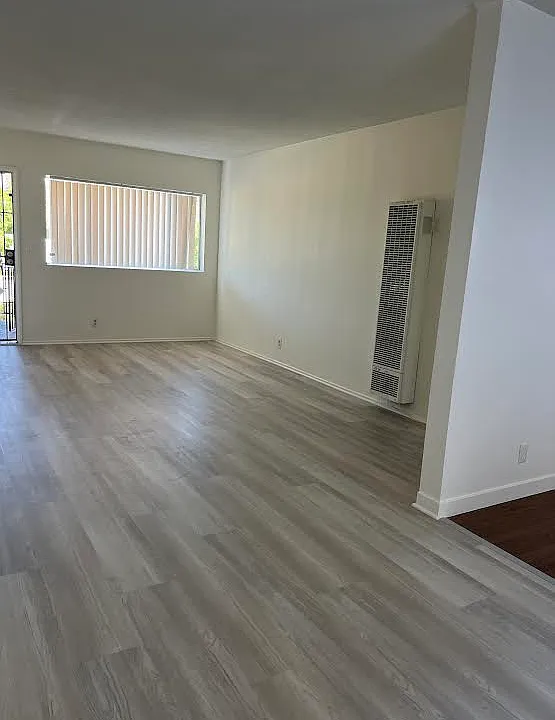 5607 Corteen Pl #7