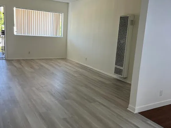 5607 Corteen Pl, Valley Village, CA