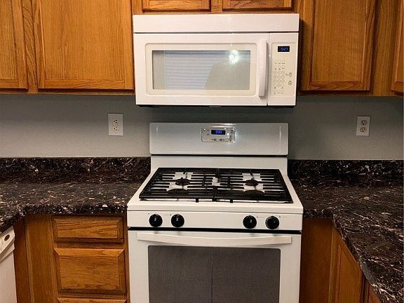 5th image of 3050 Casey Dr Unit 101