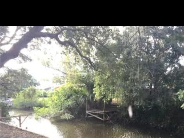2503 Trinidad St, Sarasota, FL 34231