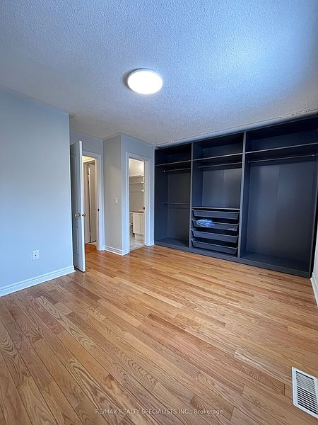Mississauga House for rent - 3 Bedrooms — photo 20