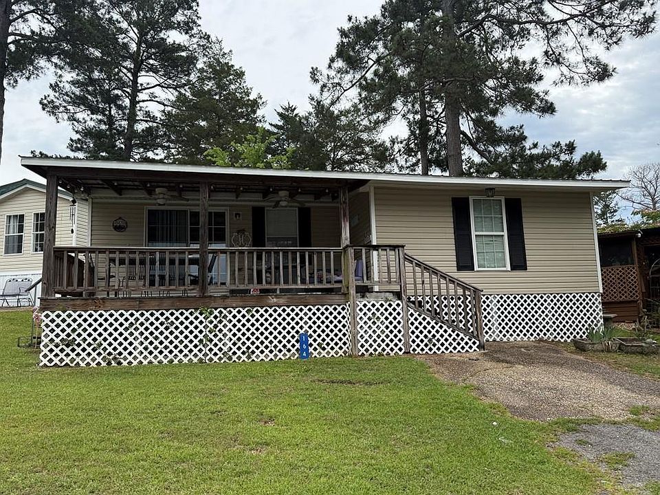 1st image of 164 Lakeview Dr