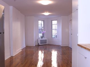 94 15th St, Brooklyn, NY 11215