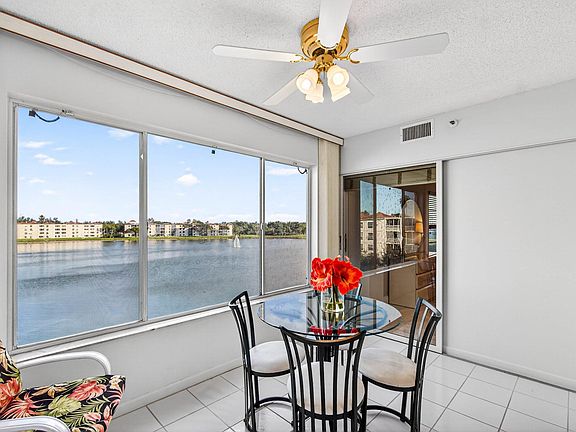 3rd image of 14096 Huntington Pointe Drive #404