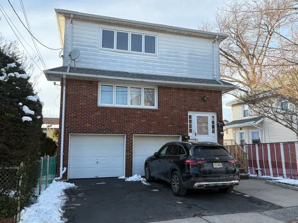 515 Prospect Pl Floor 2, Lyndhurst, NJ 07071